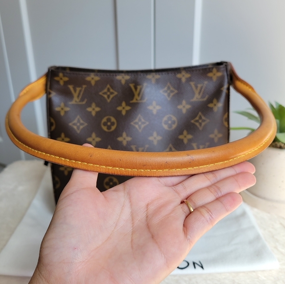 💕DISCONTINUED Louis Vuitton Looping MM Shoulder Bag Monogram - Picture 5 of 16